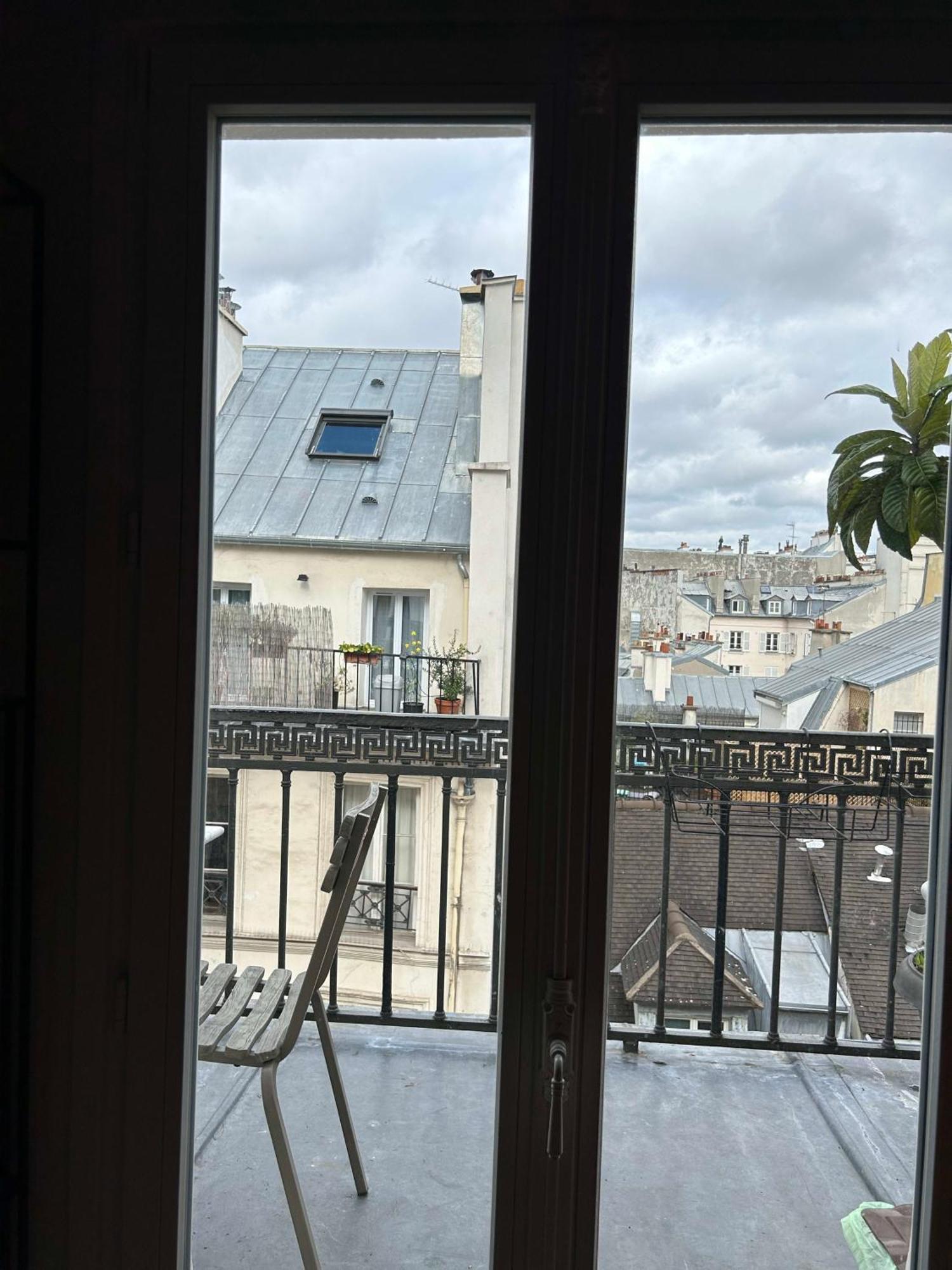 Le Balcon Du Palais Royal Apartment Paris